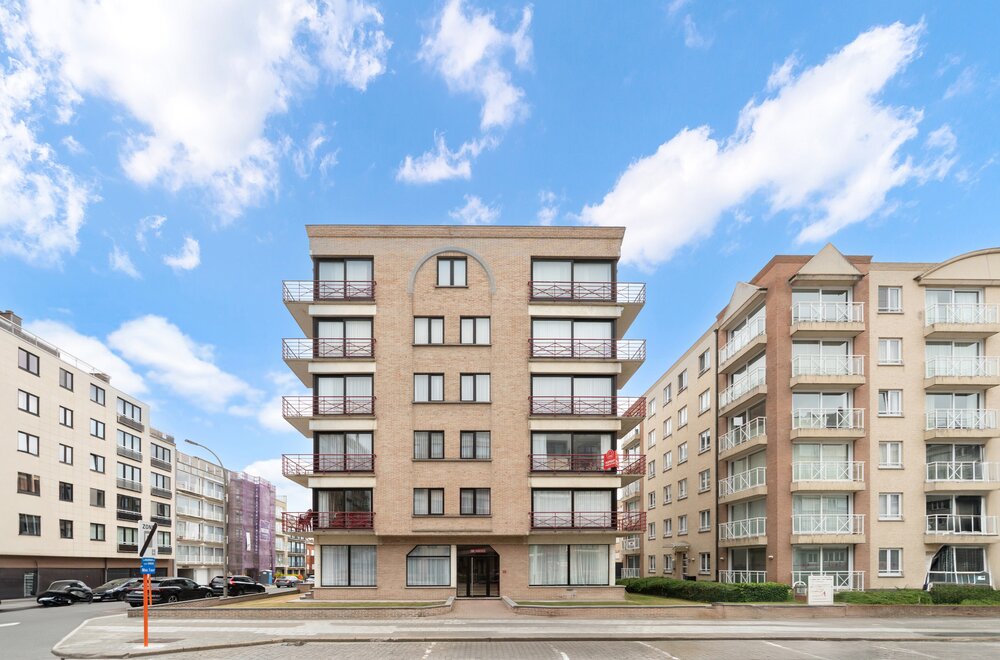 drieslaapkamerappartement-op-zeer-centrale-ligging-in-wenduine001.jpg