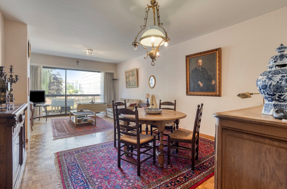 rustig-gelegen-appartement-met-twee-terrassen-te-assebroek002.jpg