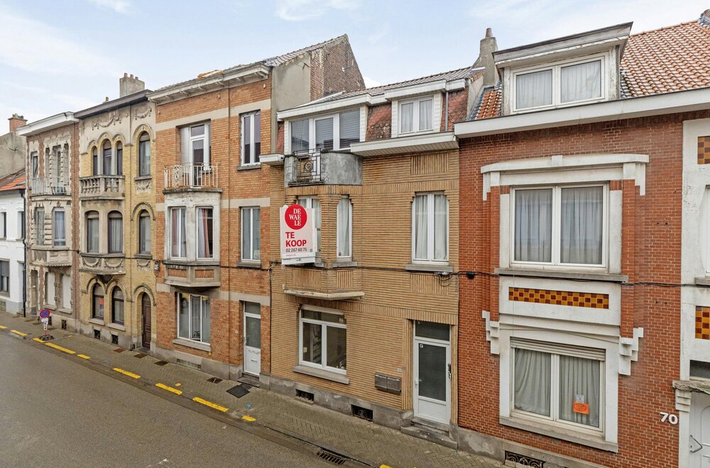huis-met-tal-van-mogelijkheden-te-koop-in-strombeek-bever-002.jpg