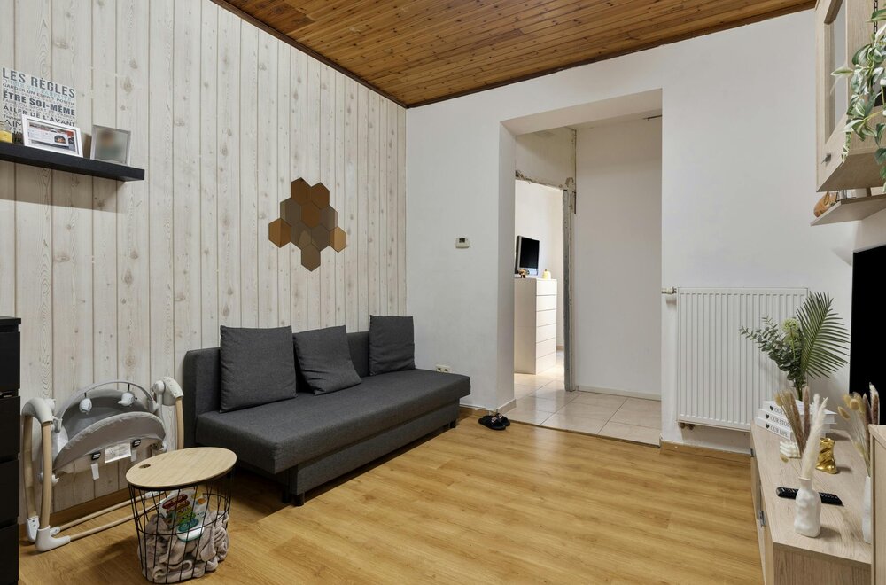 huis-met-tal-van-mogelijkheden-te-koop-in-strombeek-bever-004.jpg