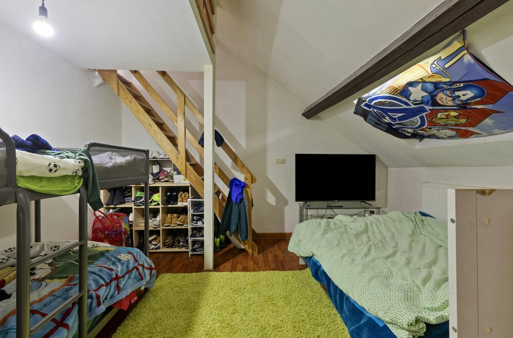 huis-met-tal-van-mogelijkheden-te-koop-in-strombeek-bever-014.jpg