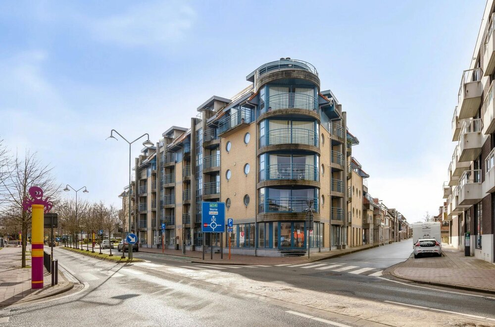 appartement-93-m-met-2-slaapkamers-te-koop-in-de-panne001.jpg