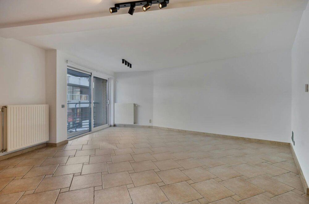 appartement-93-m-met-2-slaapkamers-te-koop-in-de-panne002.jpg