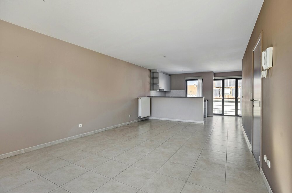 ruim-twee-slaapkamer-appartement-95m-te-koop-in-de-panne005.jpg