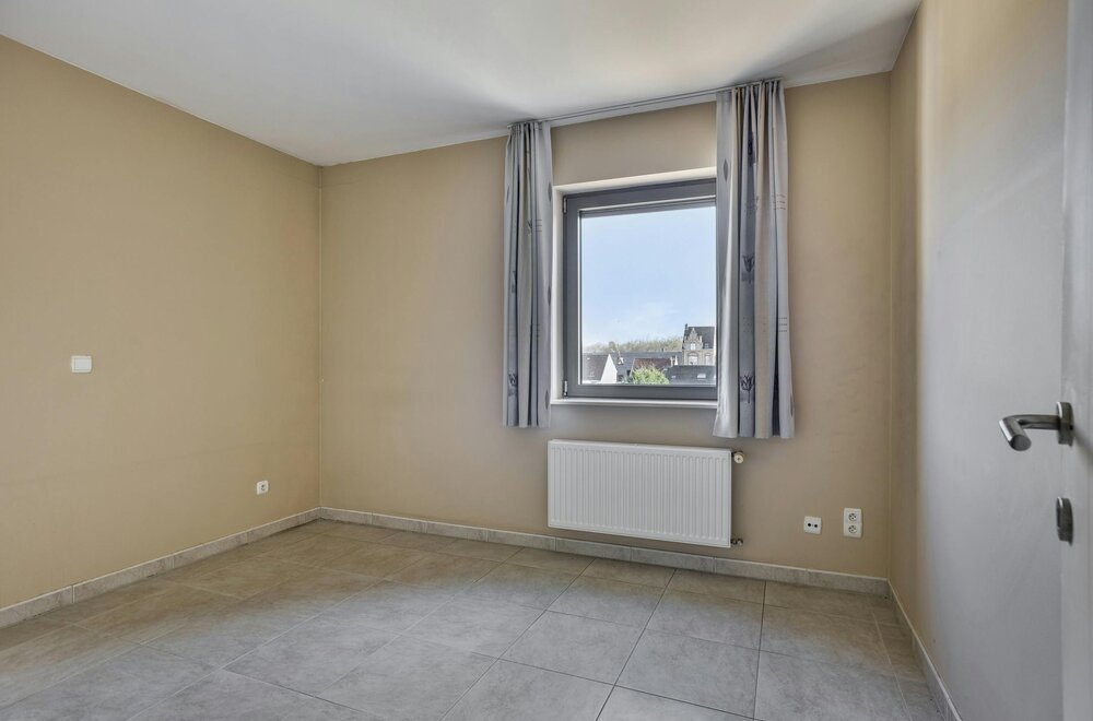 ruim-twee-slaapkamer-appartement-95m-te-koop-in-de-panne007.jpg