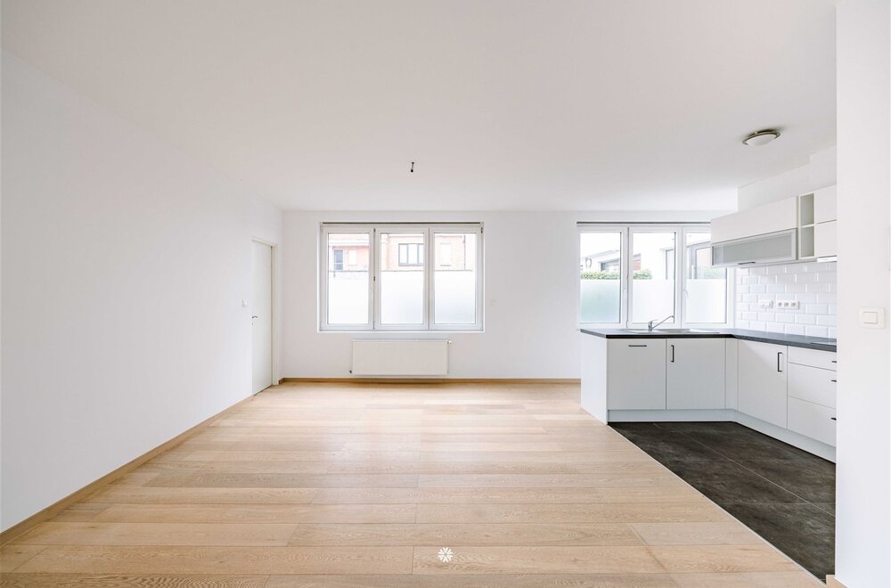 instapklaar-appartement-met-terras-en-autostaanplaats005.jpg