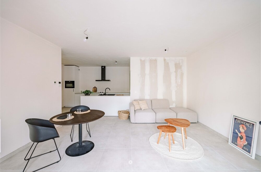 ruim-nieuwbouw-appartement-met-terras-in-sint-niklaas-6-btw-mogelijk-005.jpg
