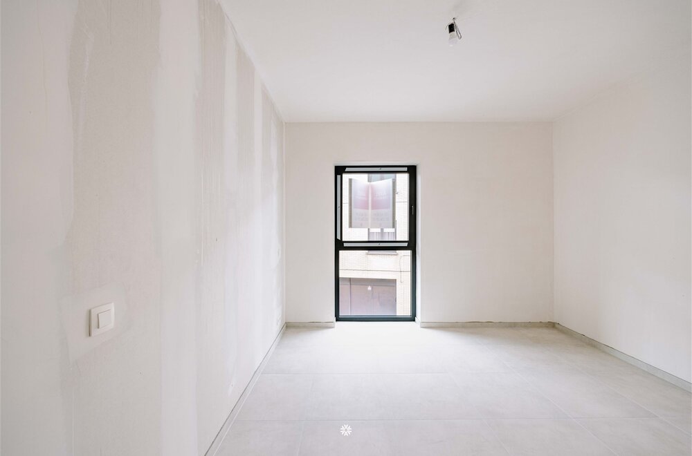 ruim-nieuwbouw-appartement-met-terras-in-sint-niklaas-6-btw-mogelijk-013.jpg