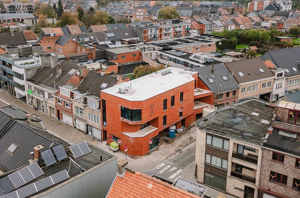 ruim-nieuwbouw-appartement-met-terras-in-sint-niklaas-6-btw-mogelijk-018.jpg