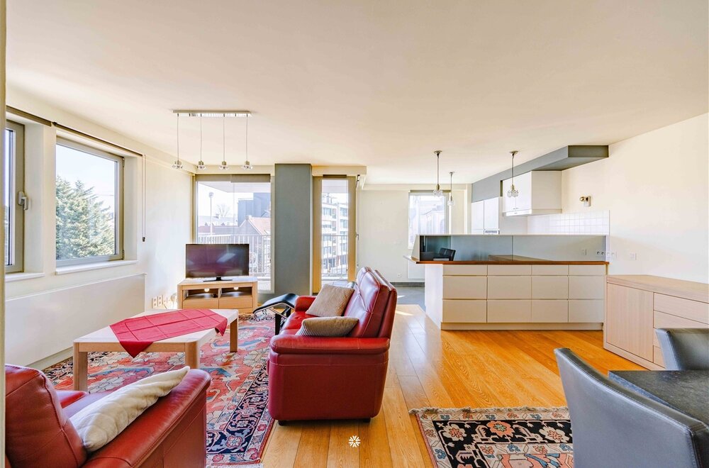 ruim-en-lichtrijk-appartement-met-panoramisch-zicht-in-hartje-sint-niklaas-001.jpg