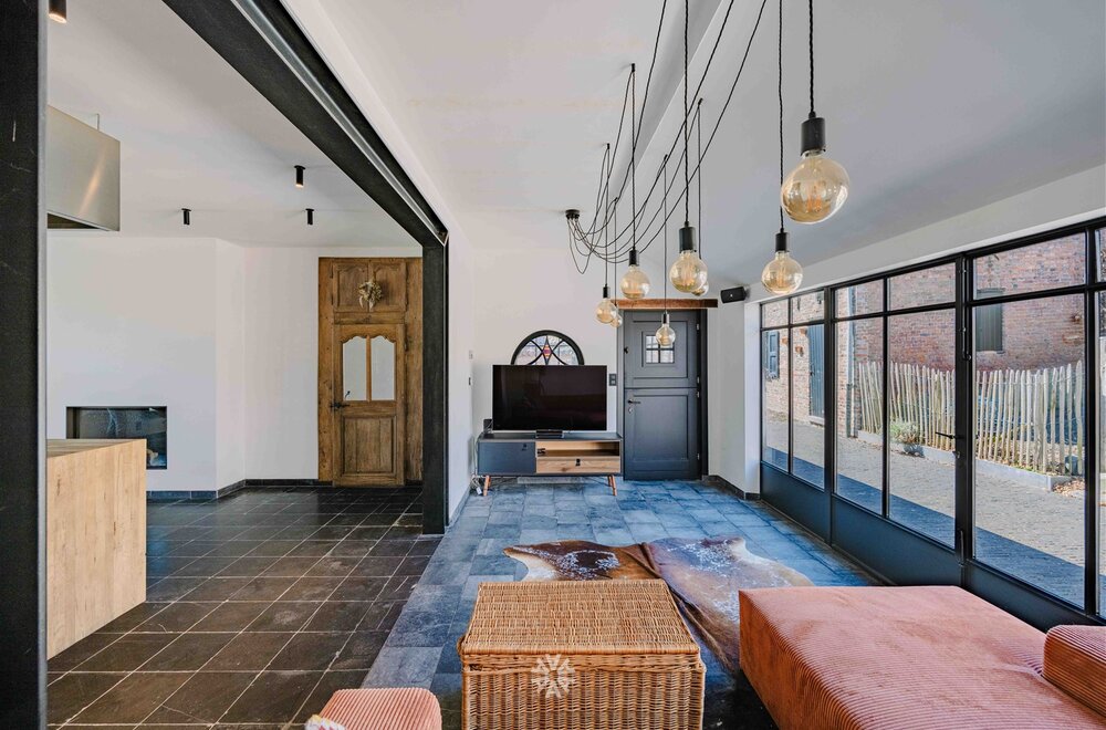 authentiek-handelspand-met-gerenoveerde-woning-te-temse006.jpg