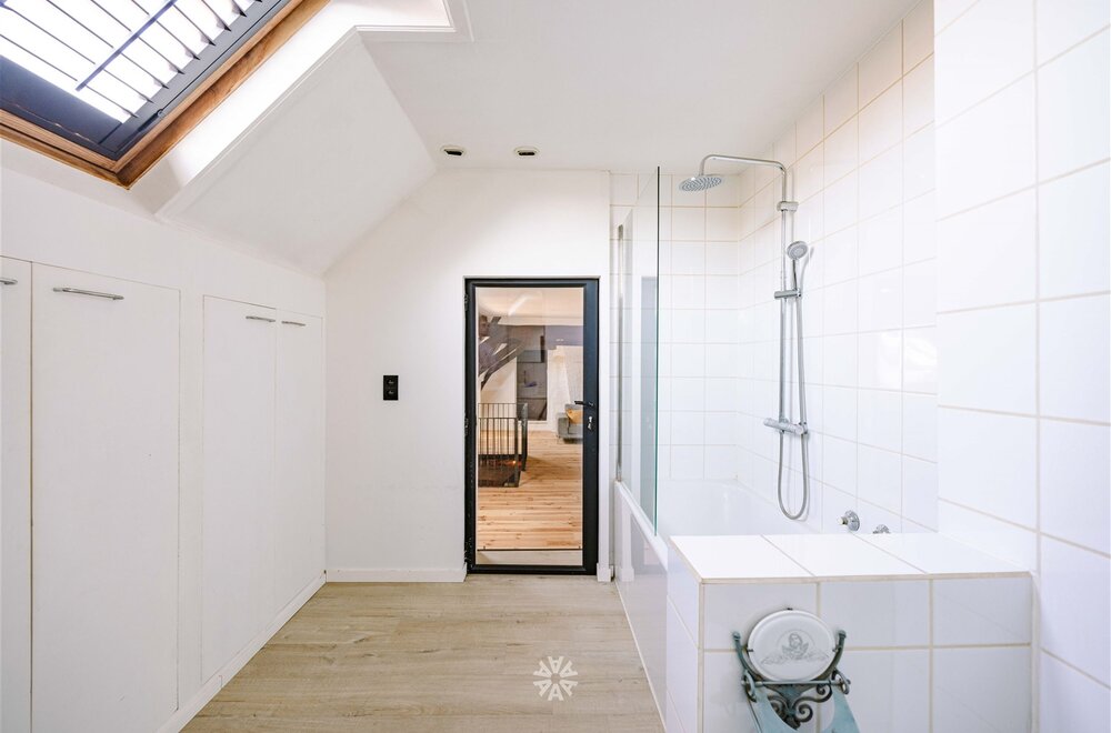 authentiek-handelspand-met-gerenoveerde-woning-te-temse009.jpg