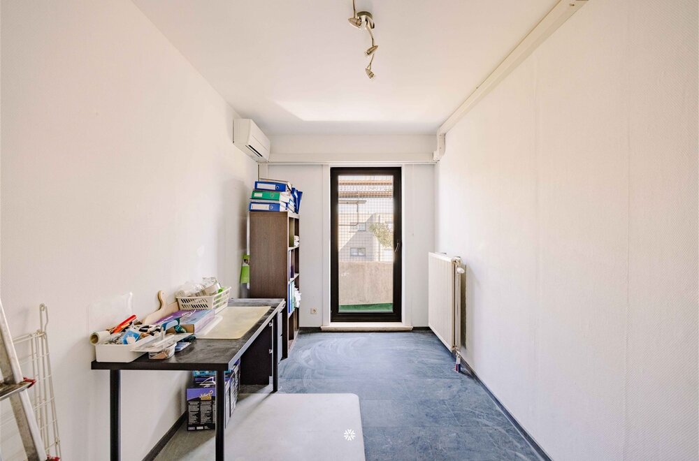 gerenoveerd-appartement-met-twee-slaapkamers009.jpg