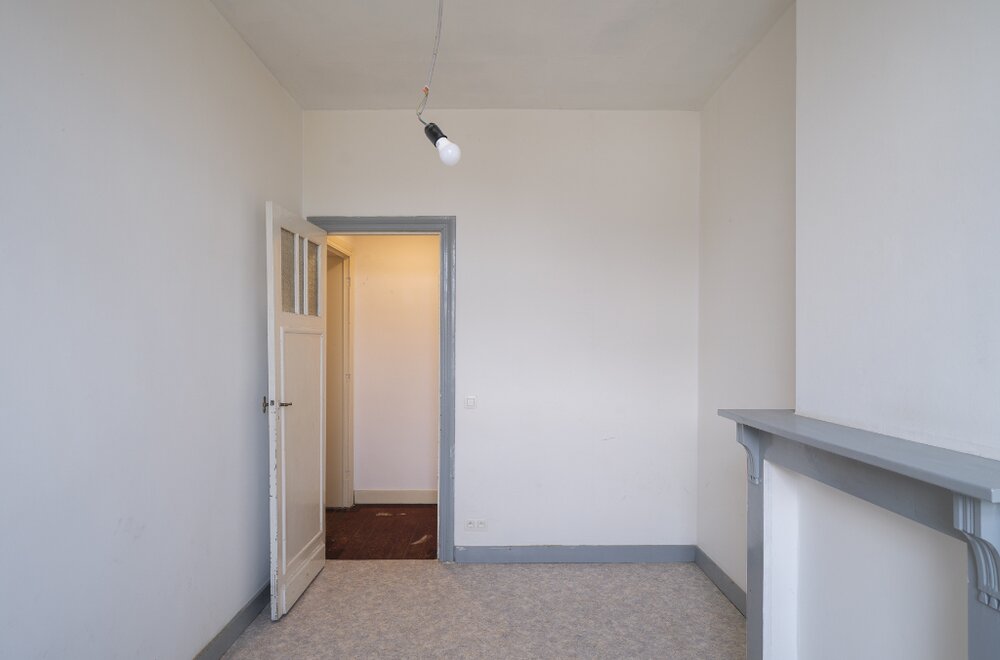 te-renoveren-woning-met-atelier-loods-ruime-tuin-en-bijzonder-veel-potentieel-op-een-boogscheut-van-het-stadscentrum-016.jpg