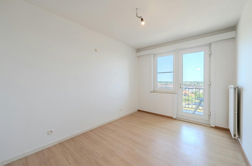 ruim-2-slaapkamer-appartement-met-frontaal-zeezicht005.jpg