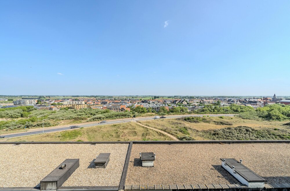 ruim-2-slaapkamer-appartement-met-frontaal-zeezicht014.jpg