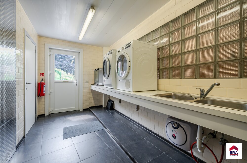 handelspand-met-woonst-op-1-271-m-in-centrum-aalter-007.jpg