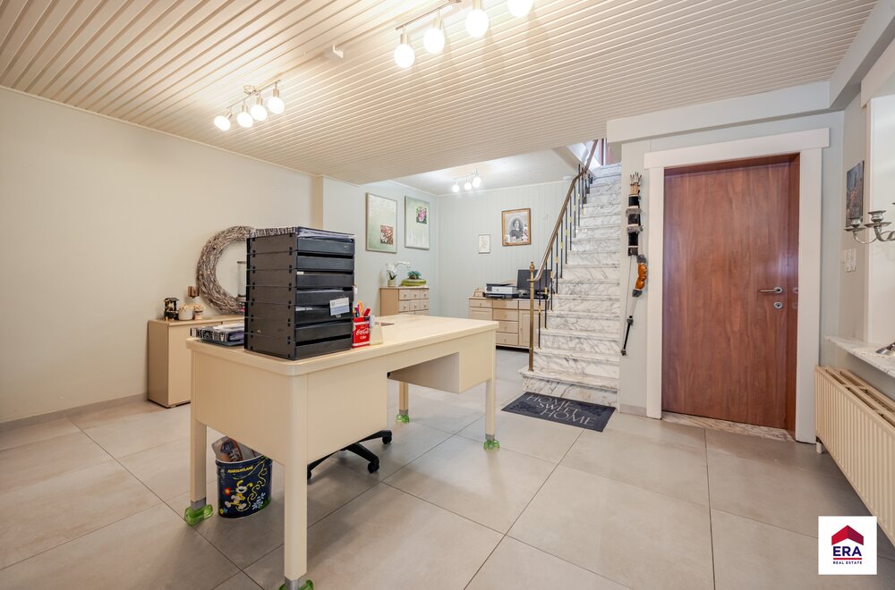 handelspand-met-woonst-op-1-271-m-in-centrum-aalter-015.jpg