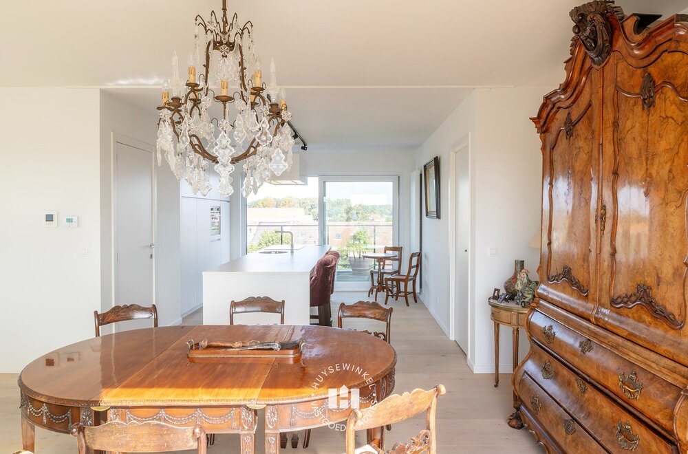 lichtrijke-penthouse-met-ruime-terrassen-nabij-de-schelde003.jpg