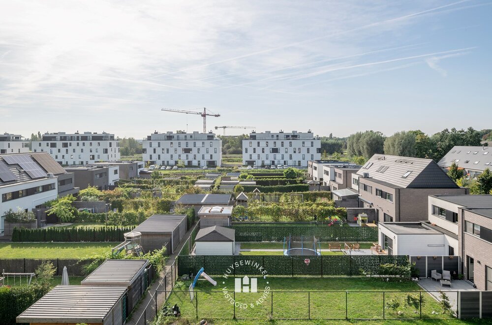 lichtrijke-penthouse-met-ruime-terrassen-nabij-de-schelde011.jpg