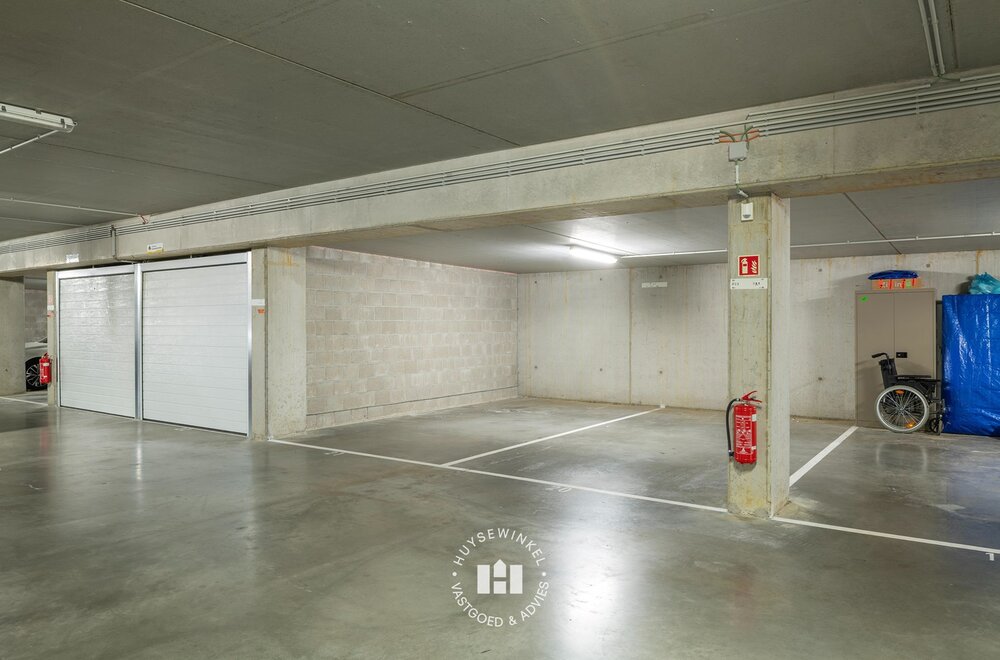 lichtrijke-penthouse-met-ruime-terrassen-nabij-de-schelde022.jpg