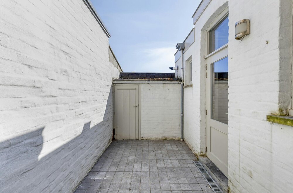 charmante-woning-met-3-slaapkamers-en-koer-in-centrum-brugge004.jpg