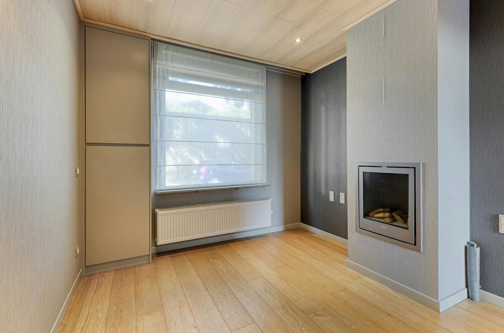 charmante-woning-met-3-slaapkamers-en-koer-in-centrum-brugge006.jpg