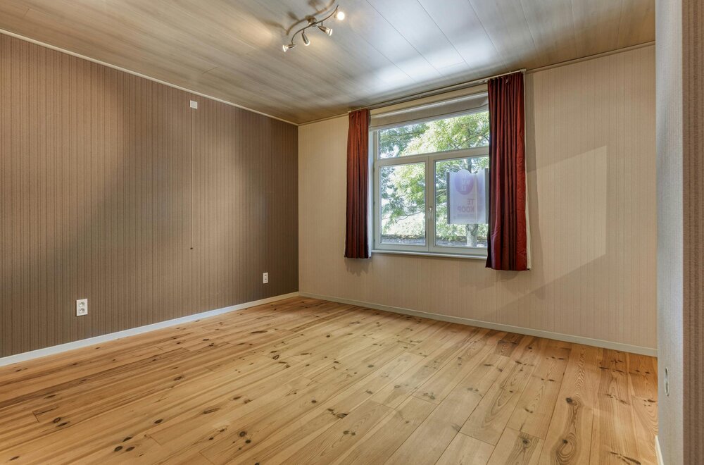 charmante-woning-met-3-slaapkamers-en-koer-in-centrum-brugge009.jpg