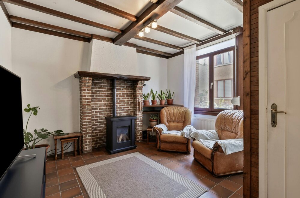 huis-met-2-slaapkamers-zolder-en-tuin-te-koop-in-hoboken002.jpg
