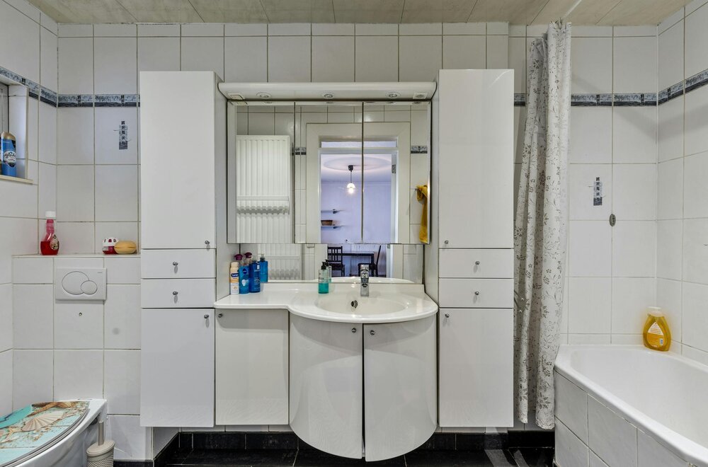 huis-met-2-slaapkamers-zolder-en-tuin-te-koop-in-hoboken008.jpg