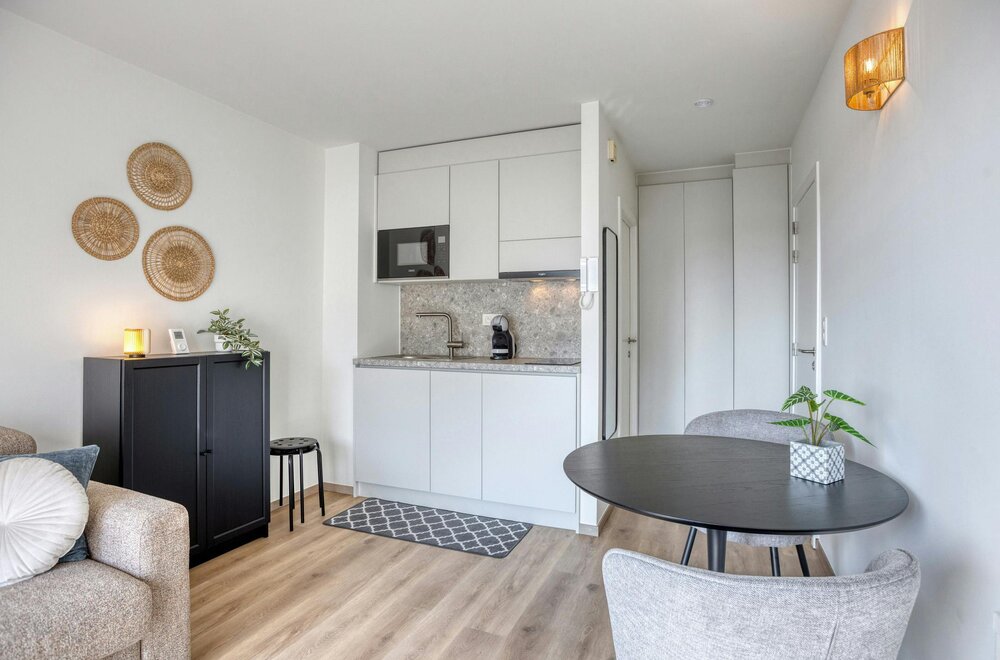 prachtig-gerenoveerde-studio-met-zijdelings-zeezicht-011.jpg