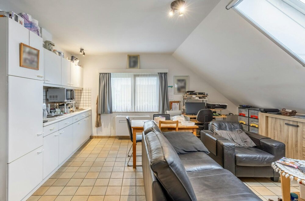 aangenaam-appartement-met-1-slaapkamer-en-garagebox-in-hasselt002.jpg