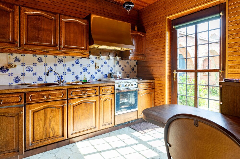 charmante-woning-met-garage-tuin-en-veel-mogelijkheden-in-brugse-rand008.jpg