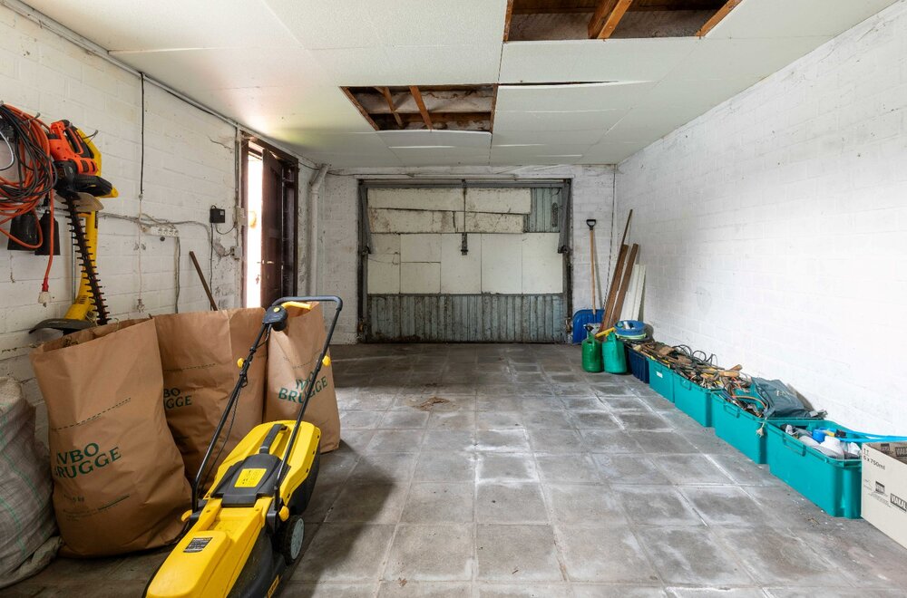 charmante-woning-met-garage-tuin-en-veel-mogelijkheden-in-brugse-rand018.jpg