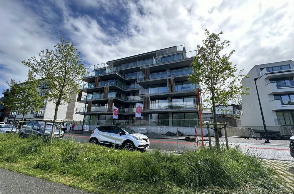 2-slaapkamerappartement-te-koop-aan-het-water-te-harelbeke002.jpg