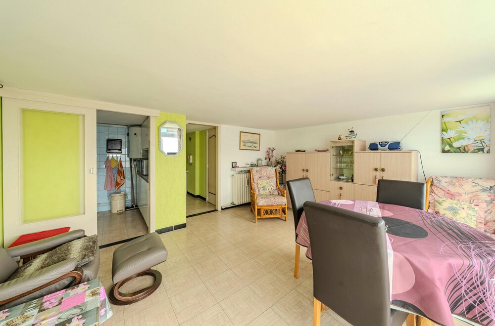 lichtrijk-dakappartement-te-koop-met-zijdelings-zeezicht-005.jpg