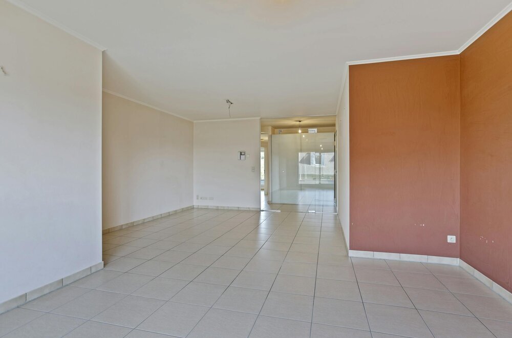 appartement-te-koop-100m-in-ieper-met-2-slaapkamers-en-zuidgericht-terras-006.jpg