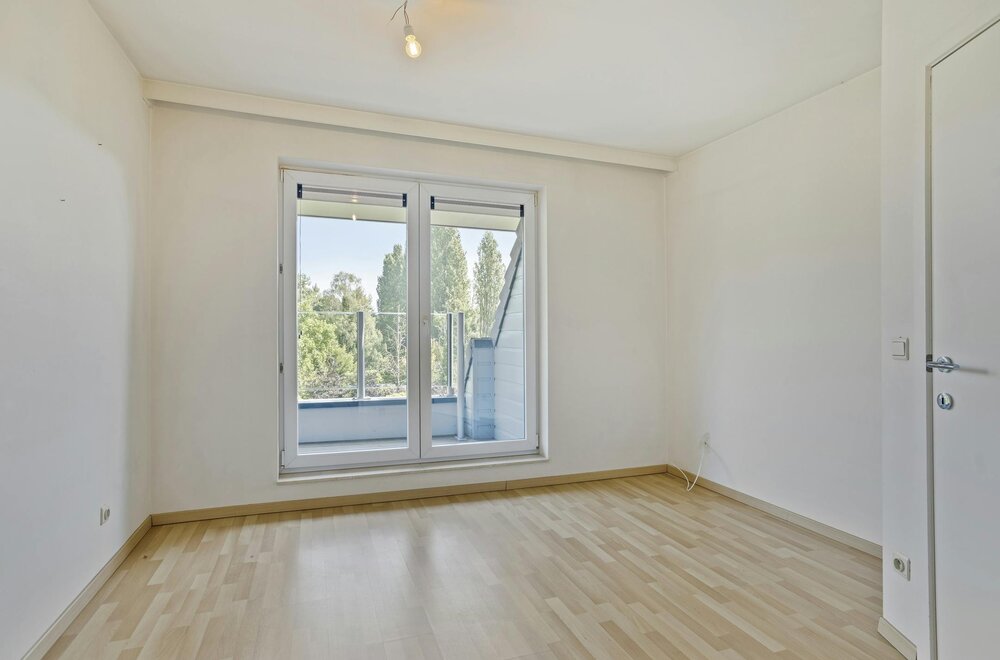 appartement-te-koop-100m-in-ieper-met-2-slaapkamers-en-zuidgericht-terras-011.jpg