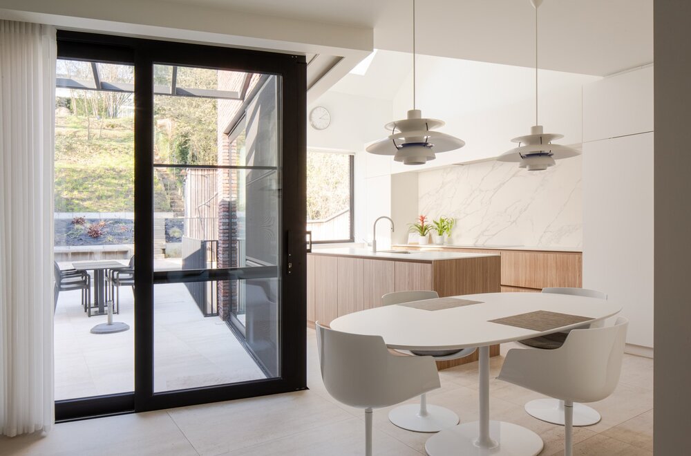 luxueuze-stadswoning-opgedeeld-in-duplex-appartement-en-2-studio-s002.jpg
