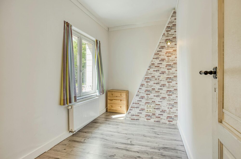 instapklaar-huis-met-3-slaapkamers-en-trapgevel-in-brugge012.jpg