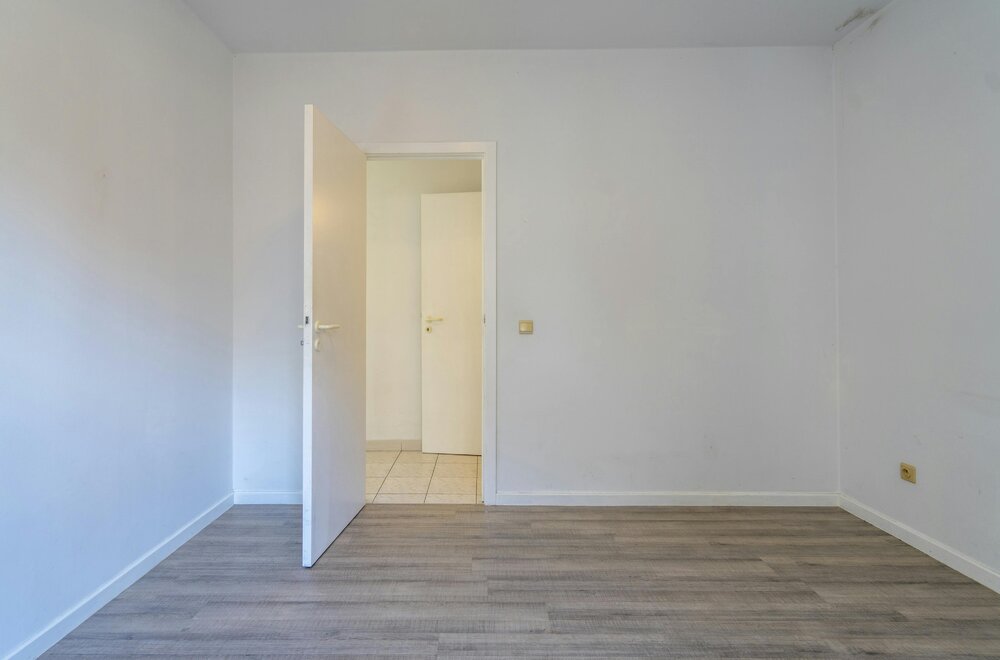 ruim-3-slaapkamer-appartement-met-centrale-ligging-te-koop-in-kortrijk008.jpg
