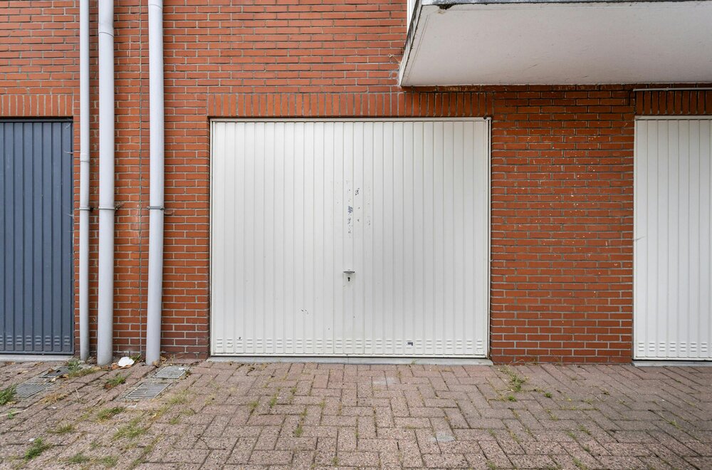 appartement-met-2-slaapkamers-en-garage-te-koop-in-merksem-014.jpg