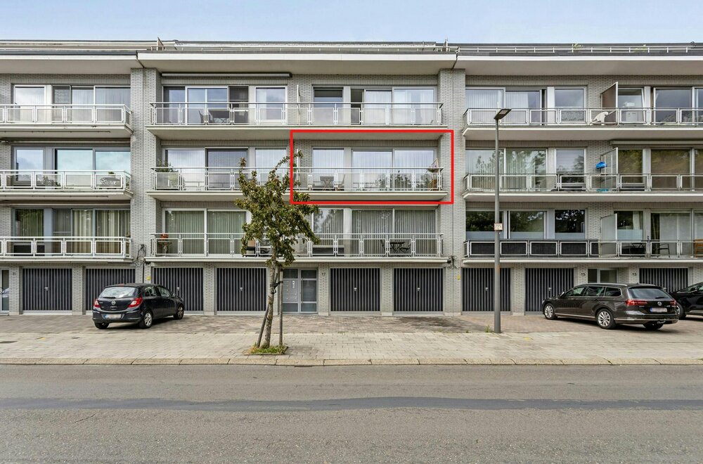 appartement-met-2-slaapkamers-en-garage-te-koop-in-merksem-016.jpg