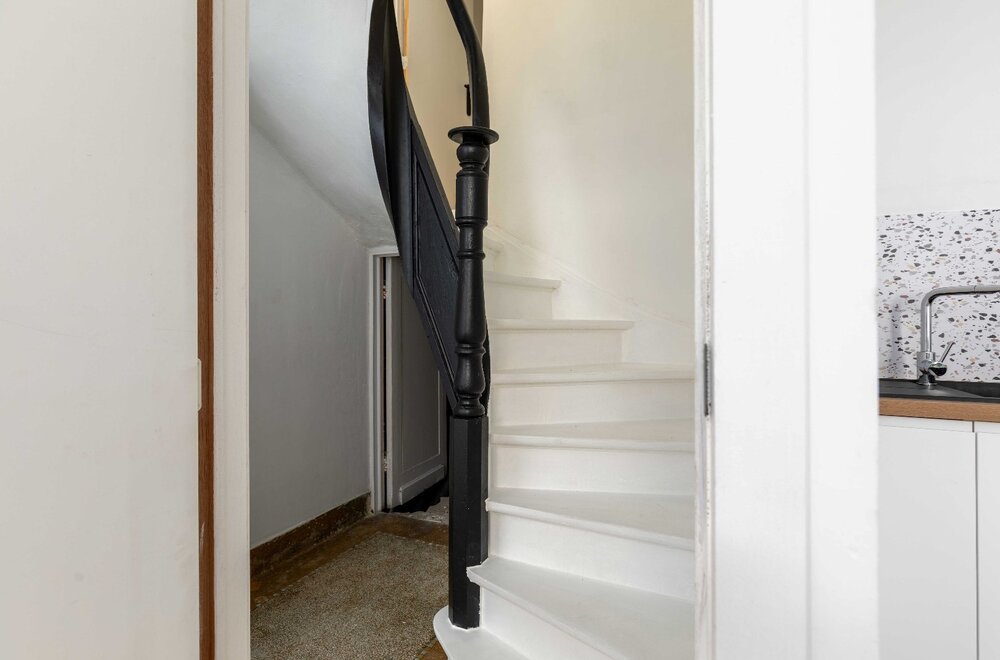 volledig-gerenoveerde-comfortabele-woning-aan-het-paulusplein-005.jpg