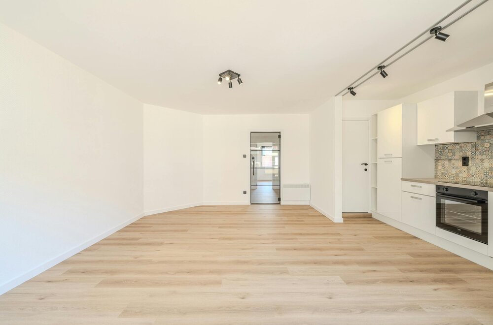 volledig-gerenoveerd-appartement-op-toplocatie-te-middelkerke-006.jpg