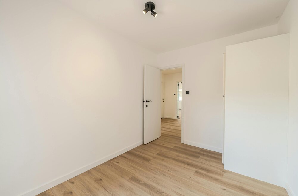 volledig-gerenoveerd-appartement-op-toplocatie-te-middelkerke-013.jpg