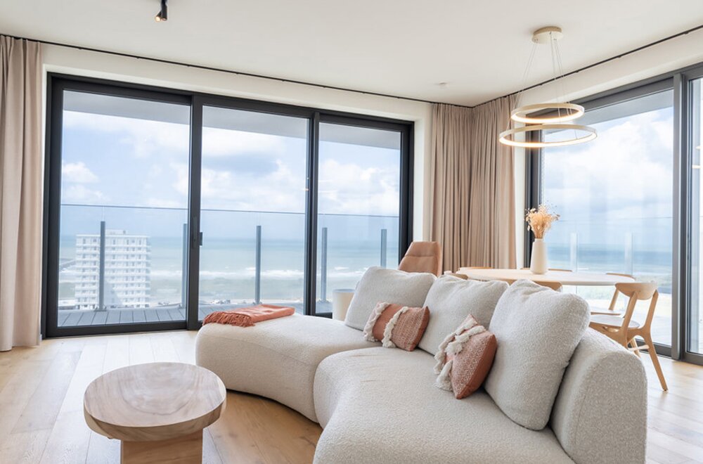 luxe-appartement-met-zwembad-en-fenomenaal-zeezicht-op-de-oosteroever006.jpg