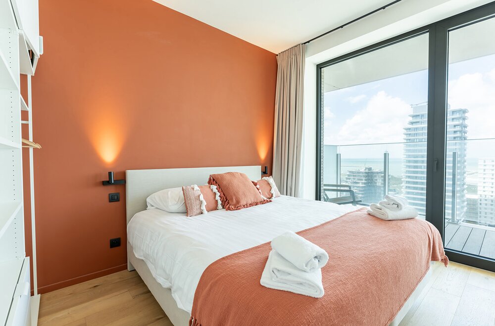 luxe-appartement-met-zwembad-en-fenomenaal-zeezicht-op-de-oosteroever014.jpg