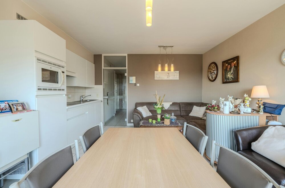 studio-met-slaaphoek-en-zonnig-terras-te-middelkerke005.jpg