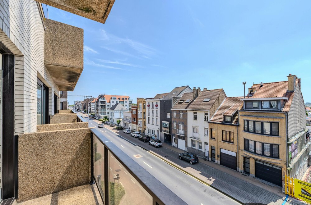 studio-met-slaaphoek-en-zonnig-terras-te-middelkerke012.jpg